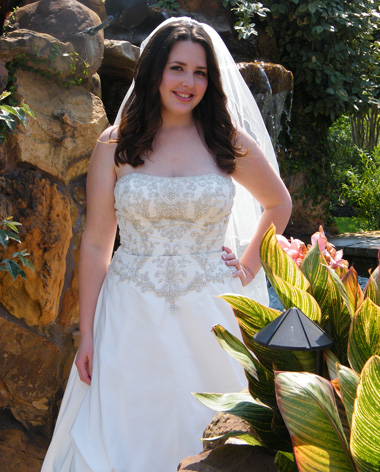 Houston makeup artist Cinthia Moore did this brides makeup for her wedding pictures